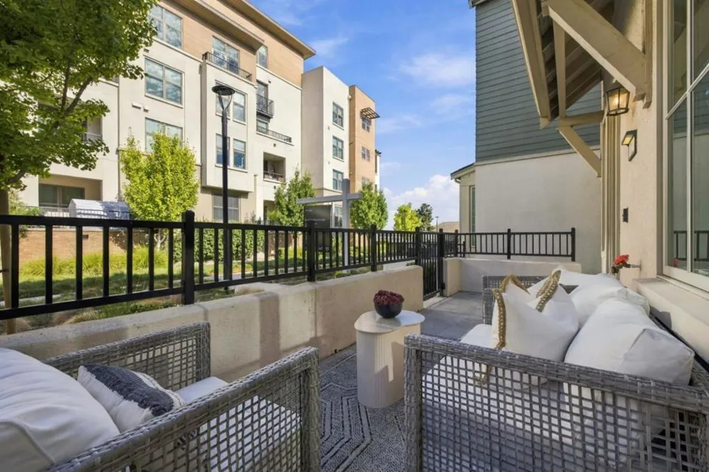 822 Anson Lane Burlingame, CA 94010