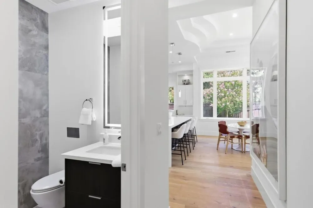 3990 Laguna Avenue Palo Alto, CA 94306