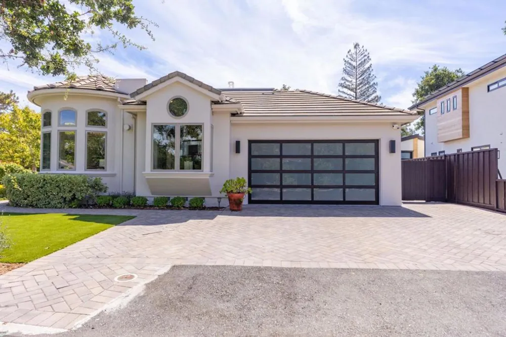 3990 Laguna Avenue Palo Alto, CA 94306