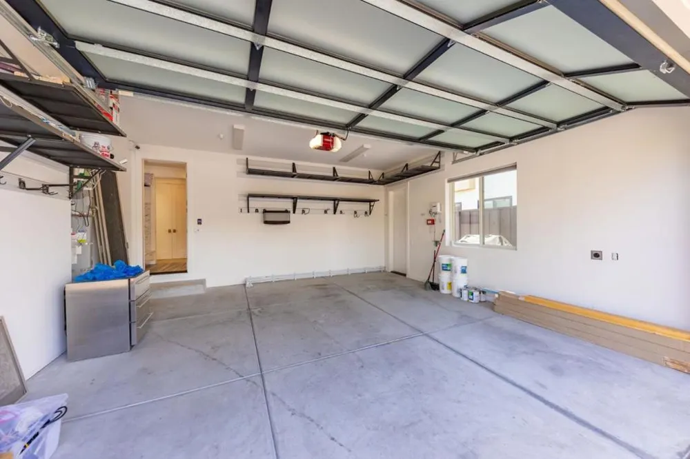 3990 Laguna Avenue Palo Alto, CA 94306