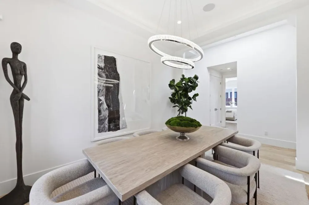 3990 Laguna Avenue Palo Alto, CA 94306