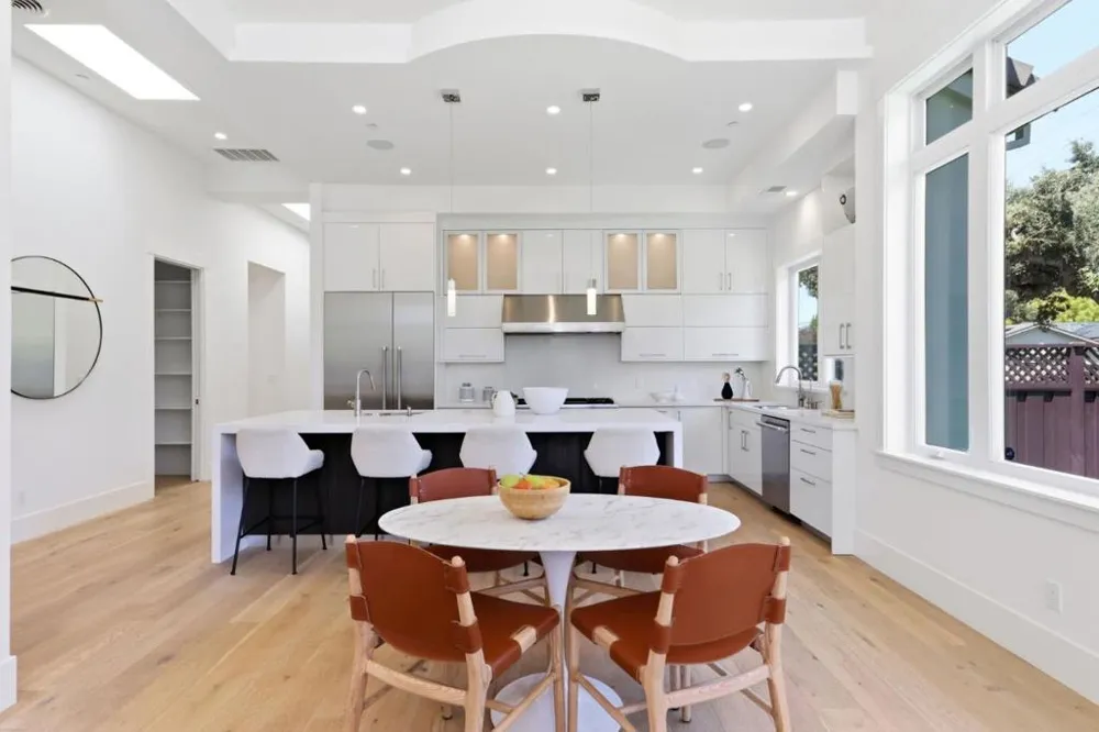 3990 Laguna Avenue Palo Alto, CA 94306