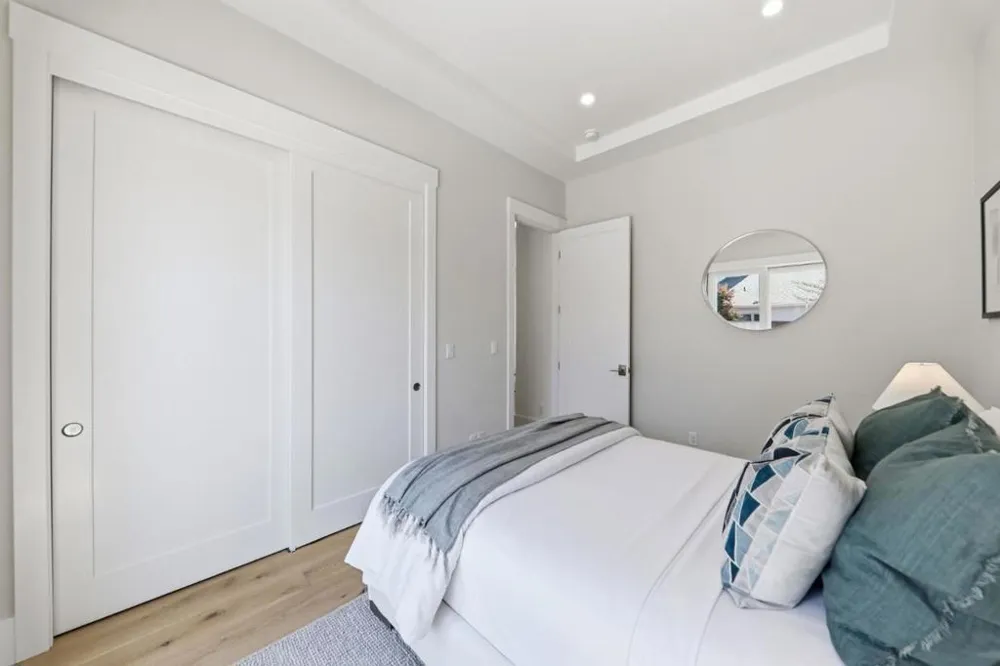3990 Laguna Avenue Palo Alto, CA 94306