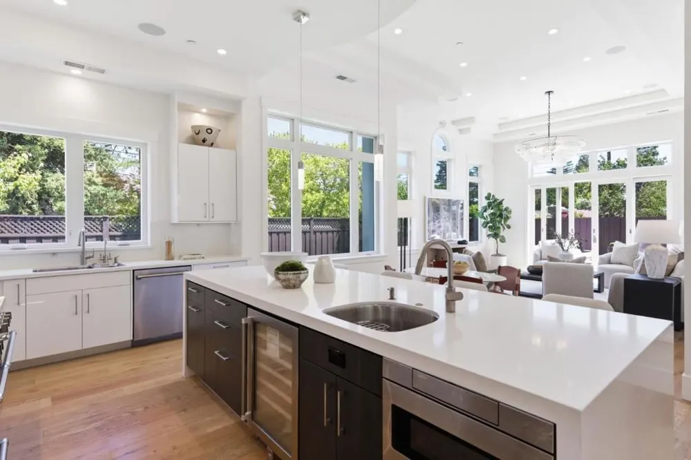 3990 Laguna Avenue Palo Alto, CA 94306