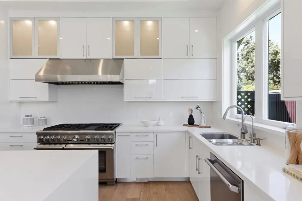 3990 Laguna Avenue Palo Alto, CA 94306
