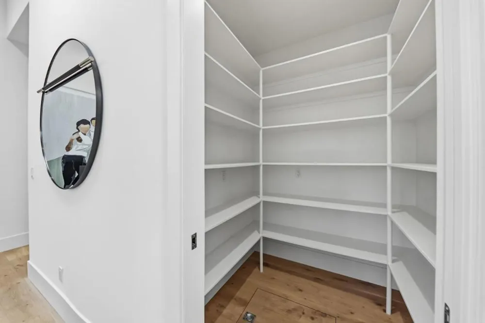 3990 Laguna Avenue Palo Alto, CA 94306