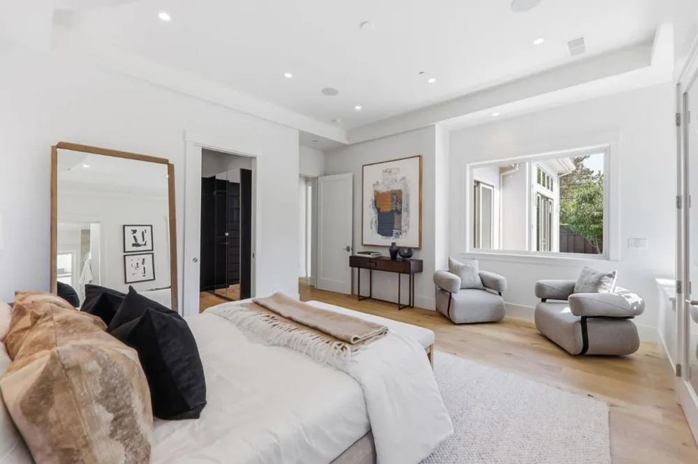 3990 Laguna Avenue Palo Alto, CA 94306