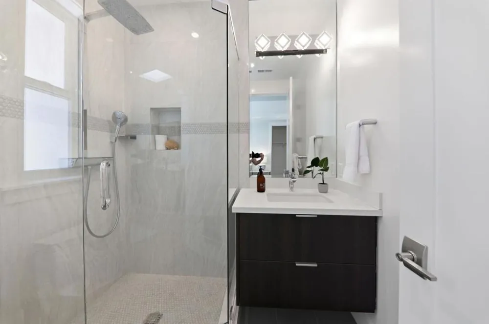 3990 Laguna Avenue Palo Alto, CA 94306
