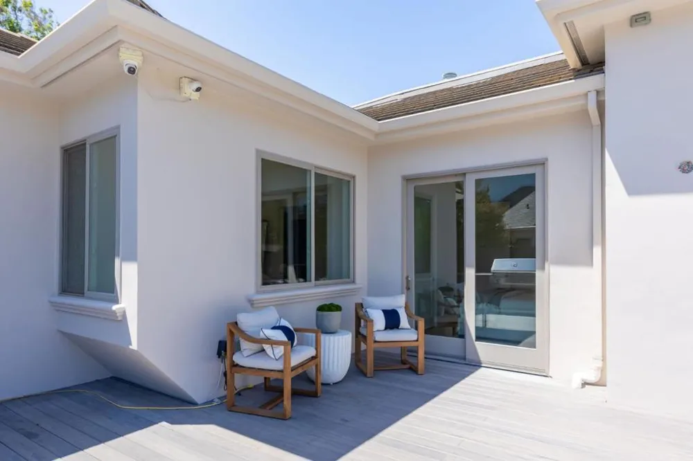 3990 Laguna Avenue Palo Alto, CA 94306