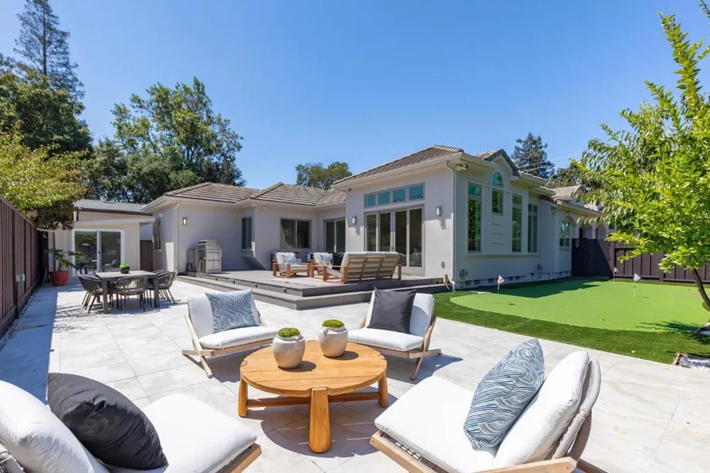 3990 Laguna Avenue Palo Alto, CA 94306