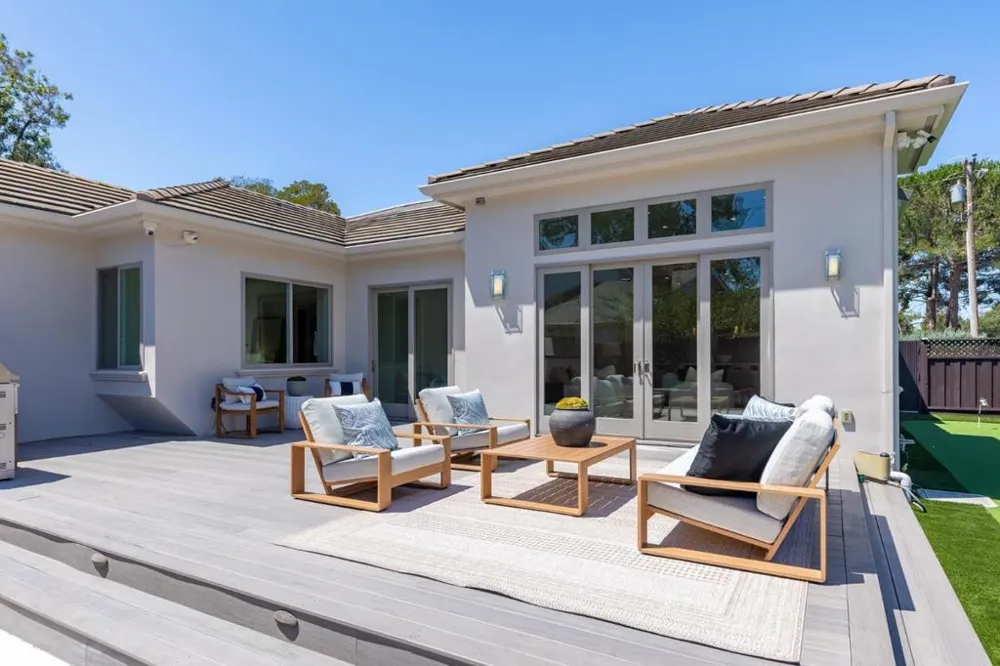 3990 Laguna Avenue Palo Alto, CA 94306