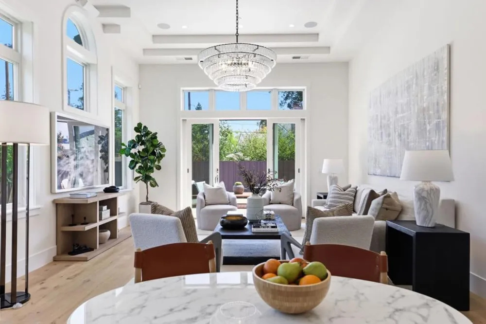 3990 Laguna Avenue Palo Alto, CA 94306