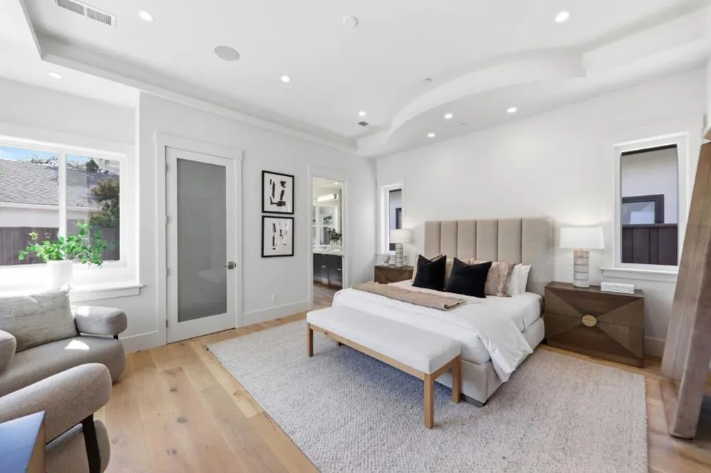 3990 Laguna Avenue Palo Alto, CA 94306