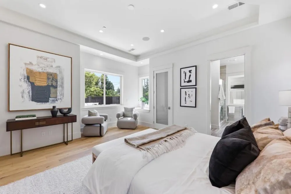 3990 Laguna Avenue Palo Alto, CA 94306