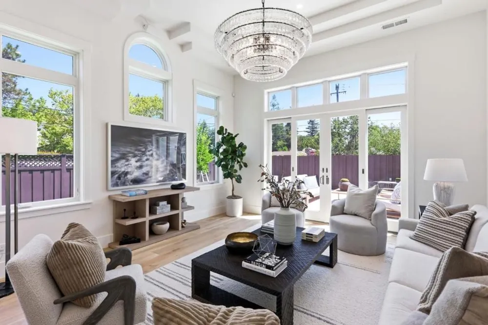 3990 Laguna Avenue Palo Alto, CA 94306