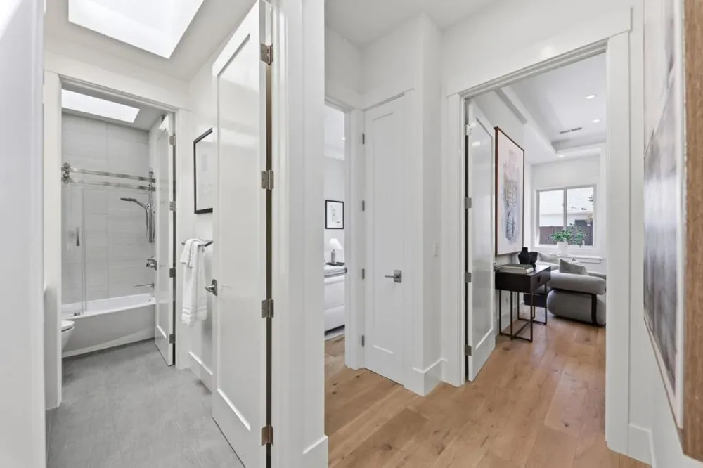 3990 Laguna Avenue Palo Alto, CA 94306