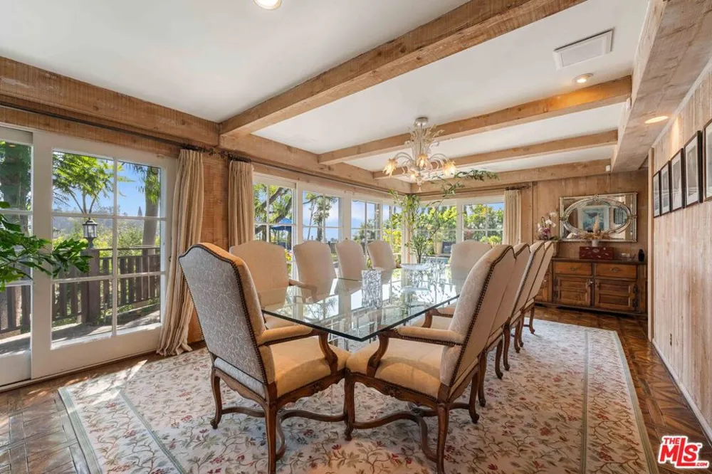 1250 Shadow Hill Way Beverly Hills, CA 90210