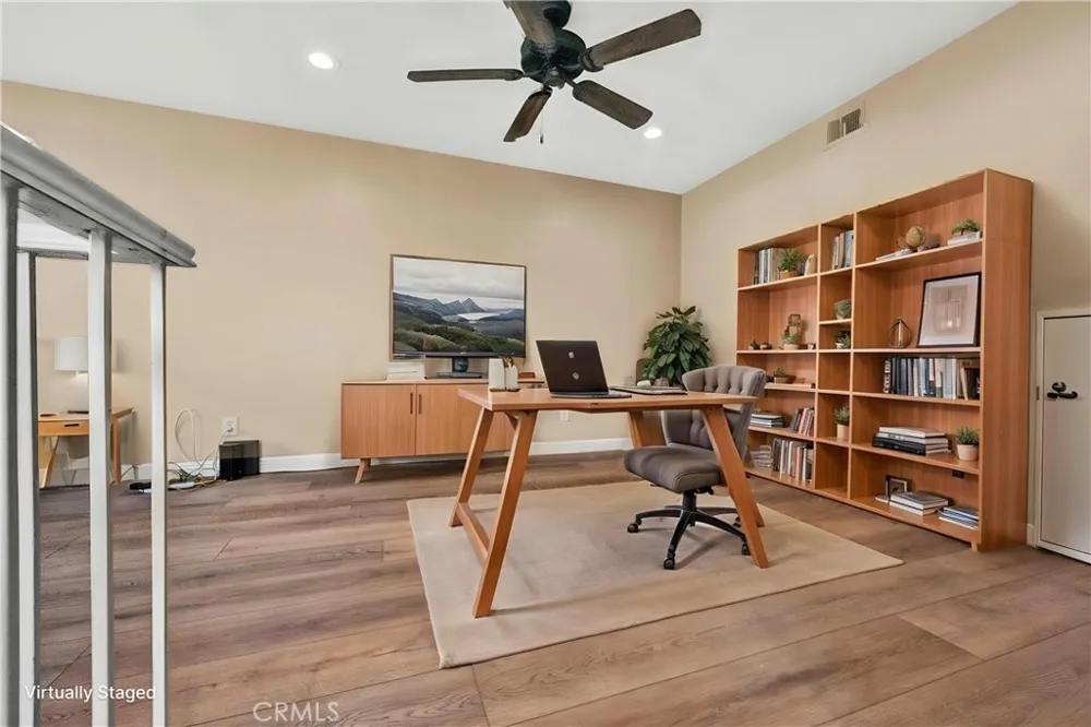 7833 E Viewrim Anaheim Hills, CA 92808