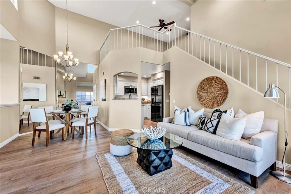7833 E Viewrim Anaheim Hills, CA 92808