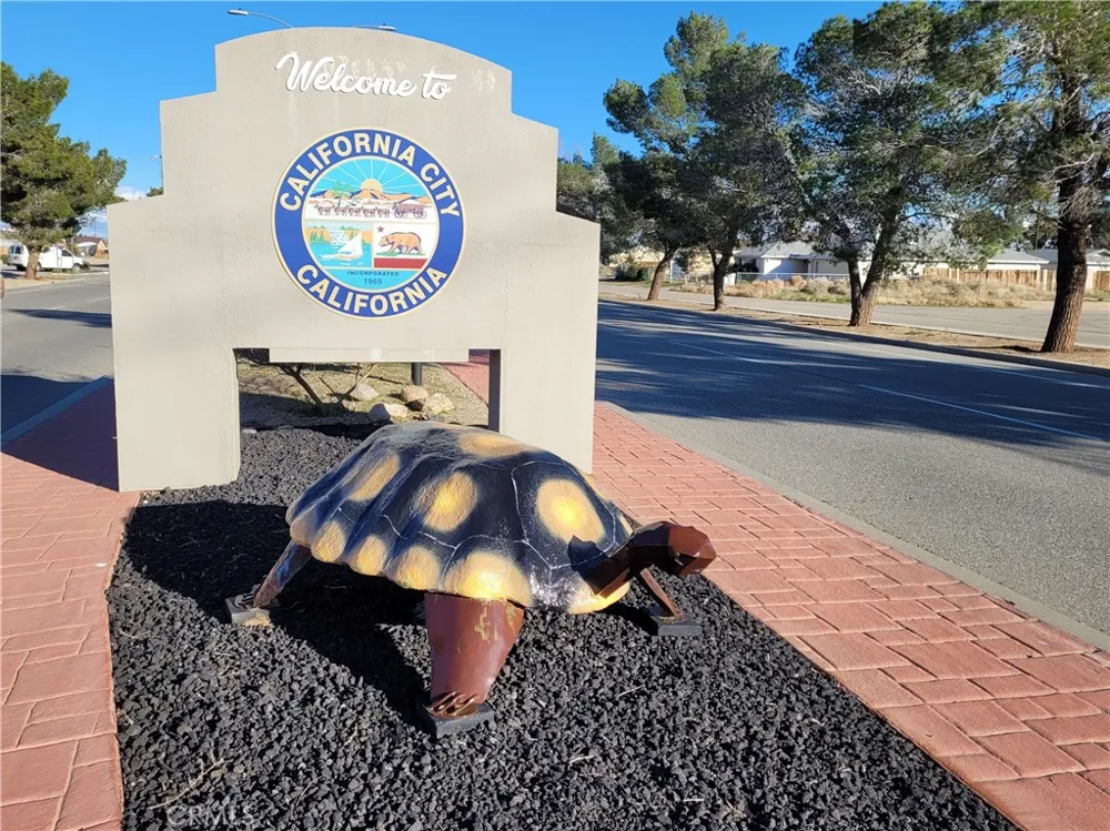 Desert Butte Boulevard California City, CA 93505