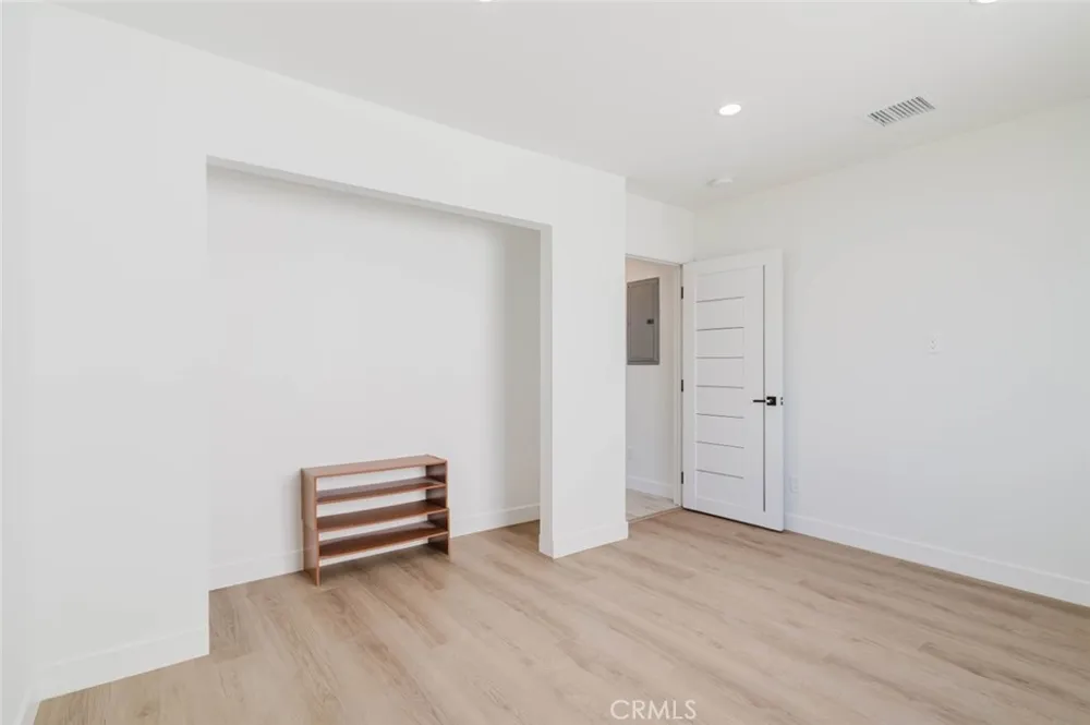 8310 Canterbury Avenue Sun Valley, CA 91352