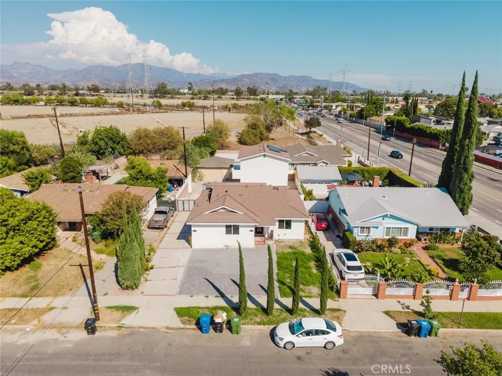 8310 Canterbury Avenue Sun Valley, CA 91352