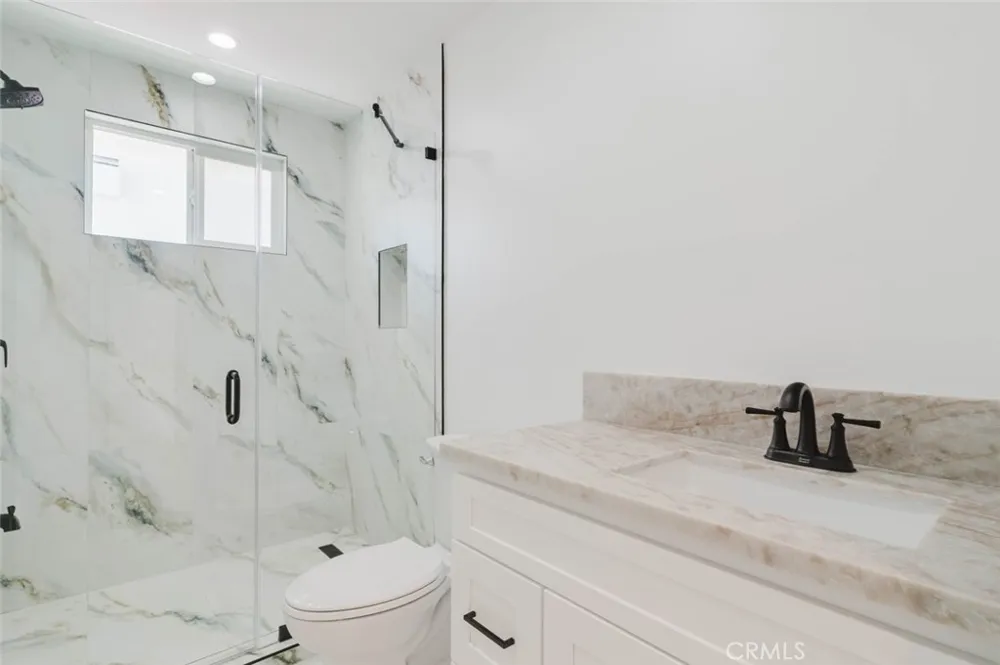 8310 Canterbury Avenue Sun Valley, CA 91352