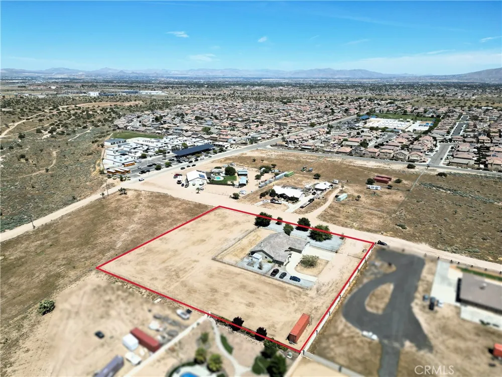 8828 Vincent Court Oak Hills, CA 92344