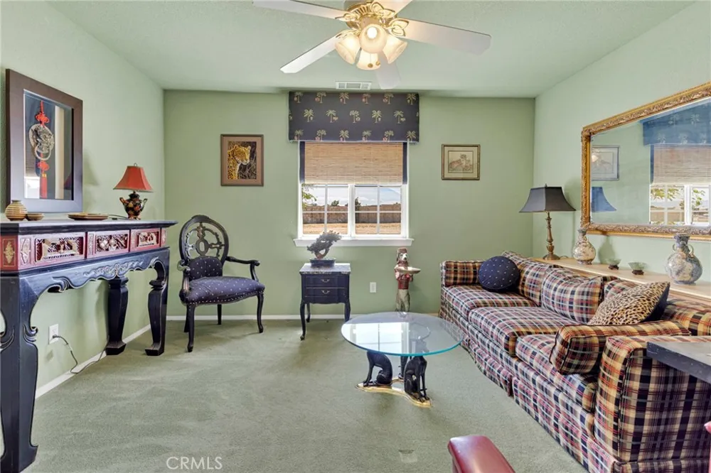 8828 Vincent Court Oak Hills, CA 92344