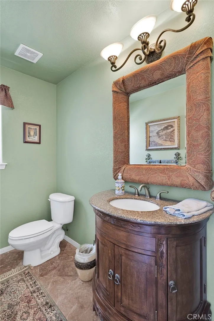 8828 Vincent Court Oak Hills, CA 92344