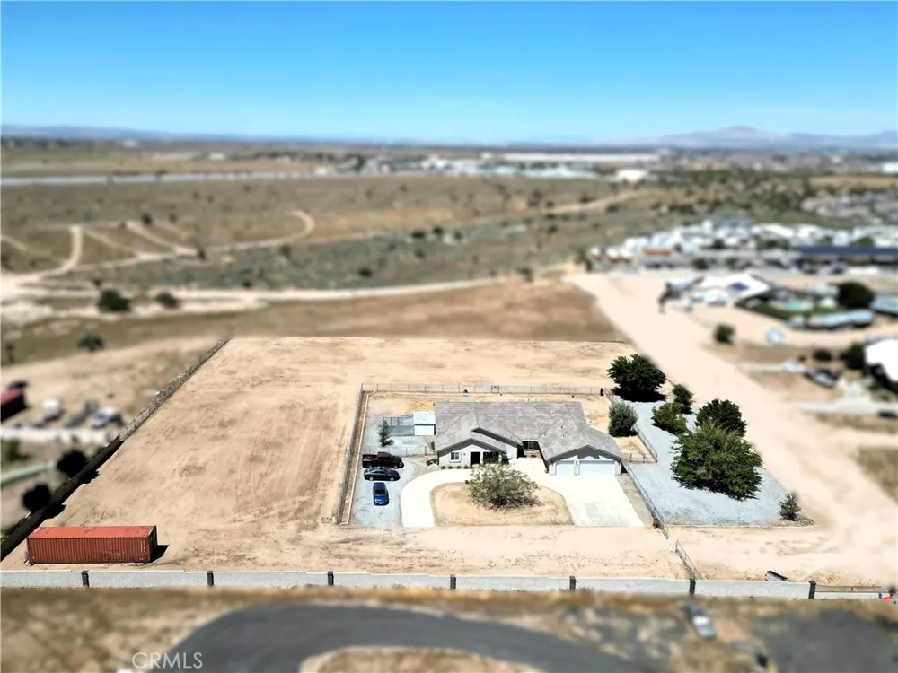 8828 Vincent Court Oak Hills, CA 92344
