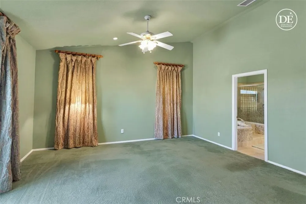 8828 Vincent Court Oak Hills, CA 92344