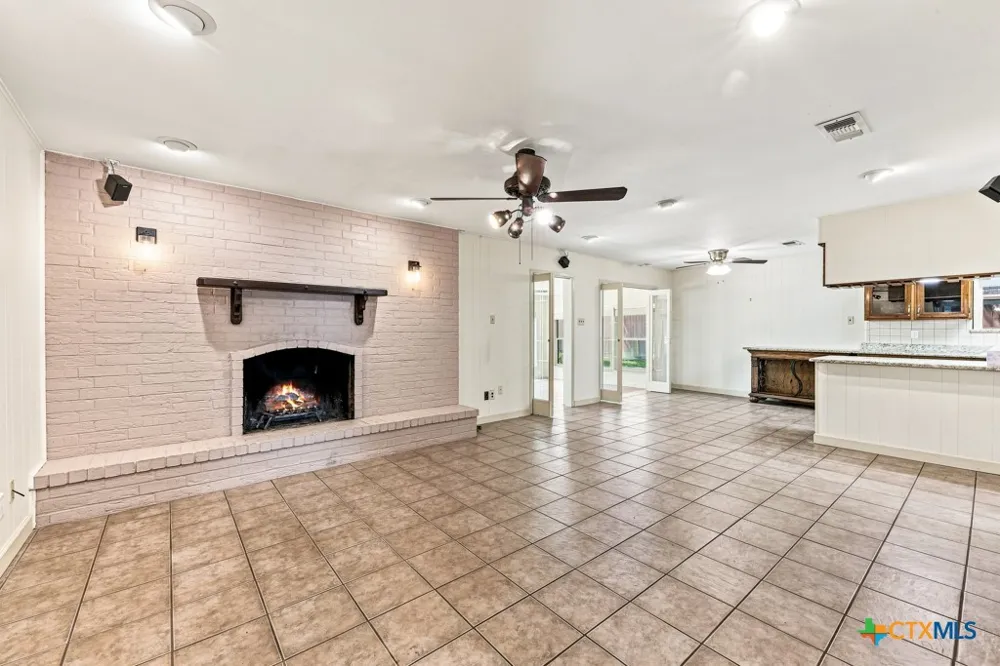 605 Ridgecrest New Braunfels, TX 78130