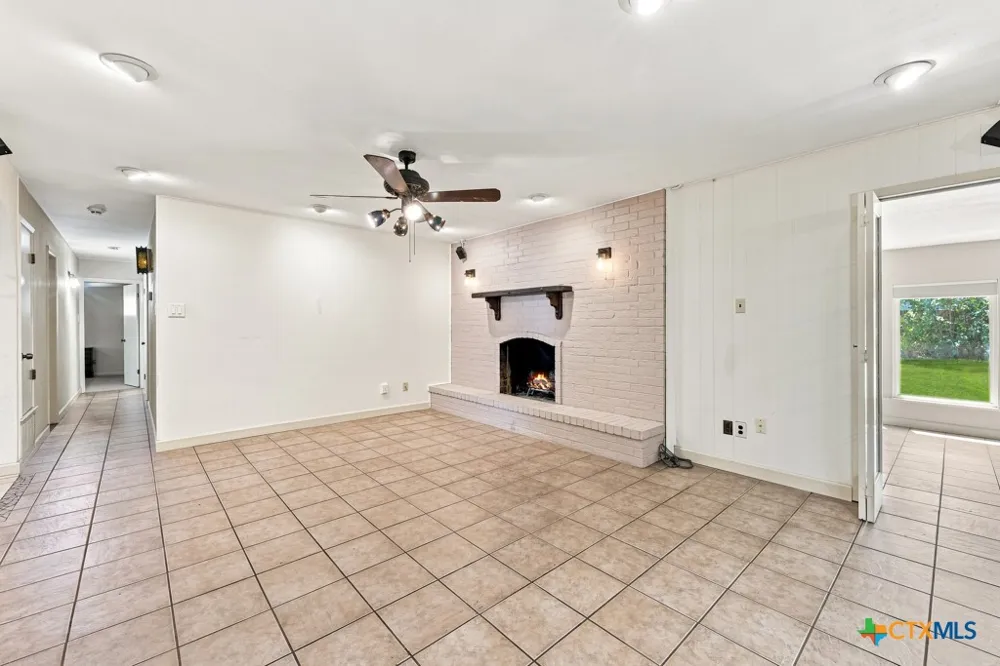 605 Ridgecrest New Braunfels, TX 78130