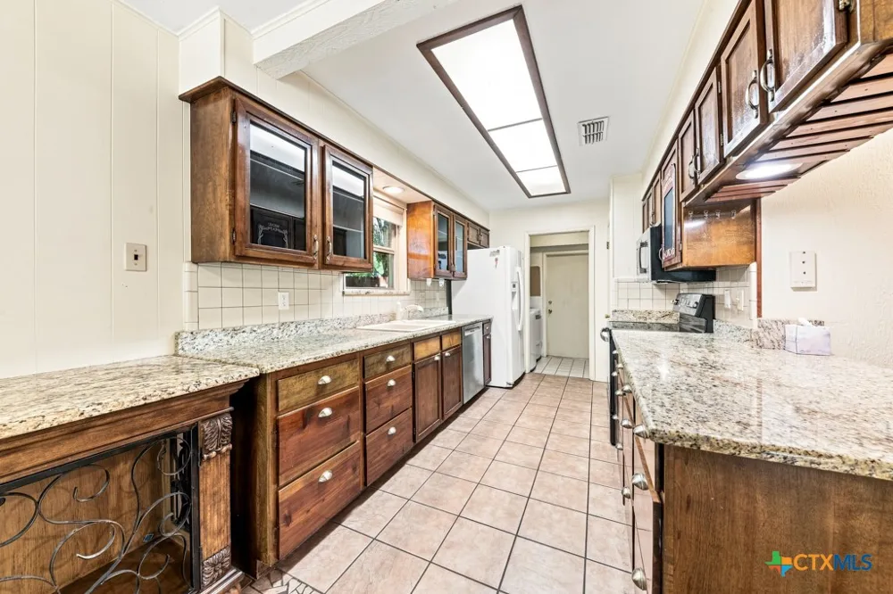 605 Ridgecrest New Braunfels, TX 78130