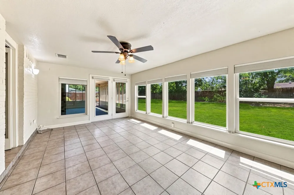 605 Ridgecrest New Braunfels, TX 78130