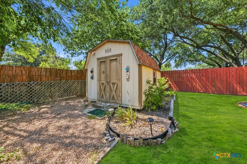 605 Ridgecrest New Braunfels, TX 78130