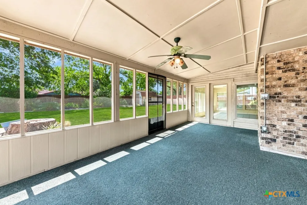 605 Ridgecrest New Braunfels, TX 78130