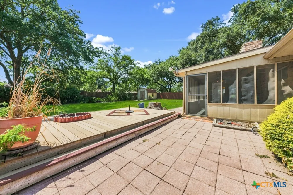 605 Ridgecrest New Braunfels, TX 78130