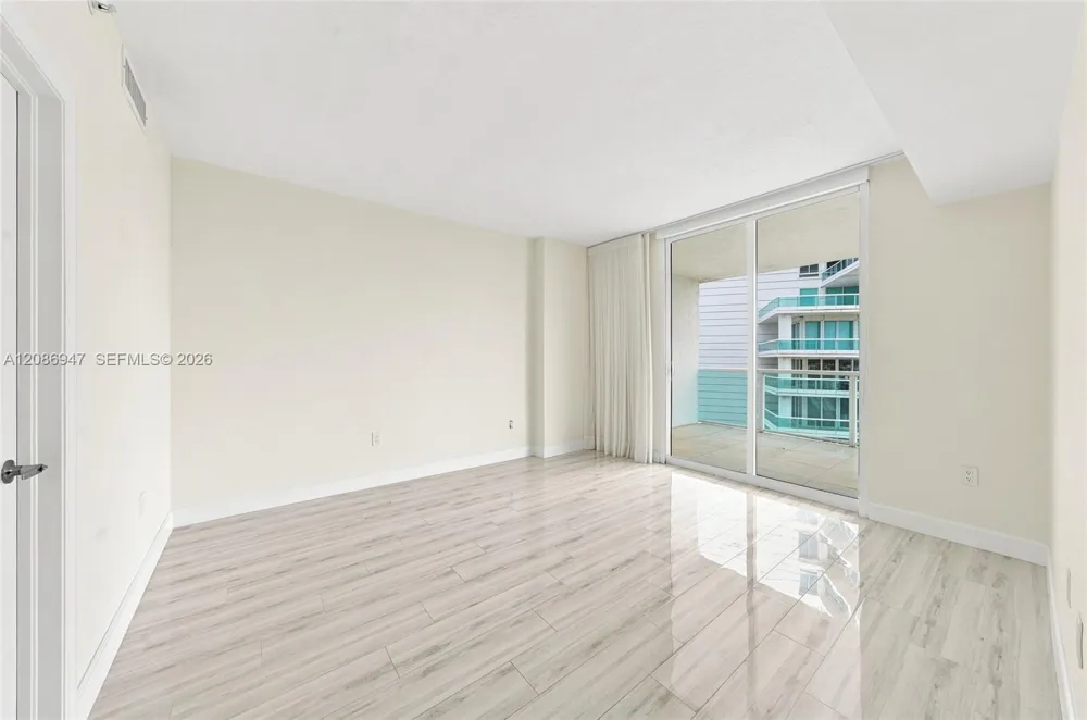 2101 Brickell Ave #3107 Miami, FL 33129