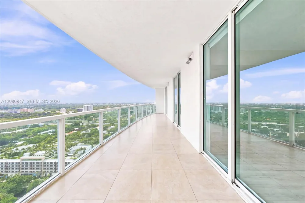 2101 Brickell Ave #3107 Miami, FL 33129