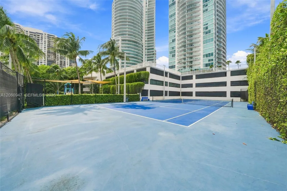 2101 Brickell Ave #3107 Miami, FL 33129