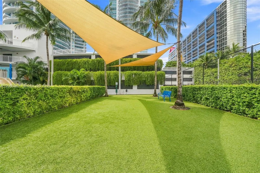 2101 Brickell Ave #3107 Miami, FL 33129