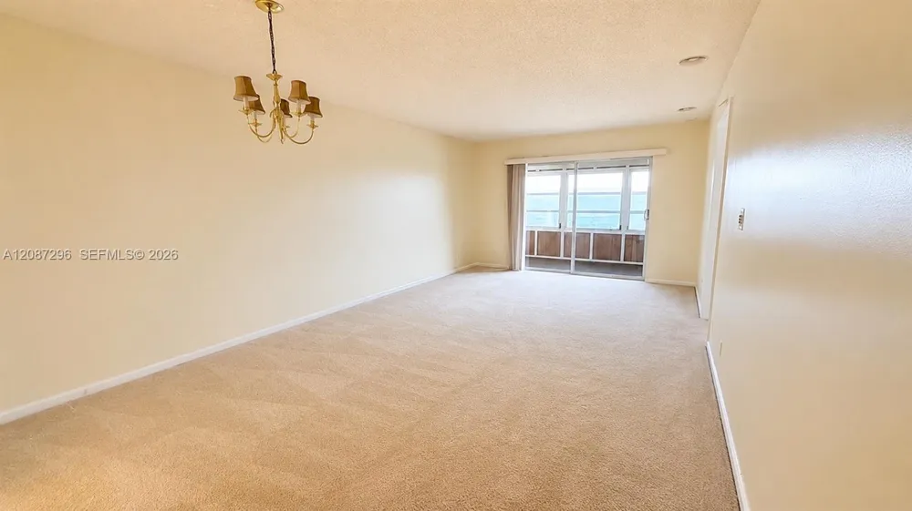12900 SW 13th St #413E Pembroke Pines, FL 33027
