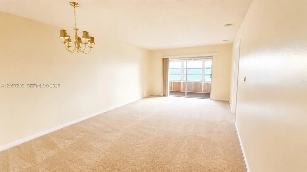12900 SW 13th St #413E Pembroke Pines, FL 33027