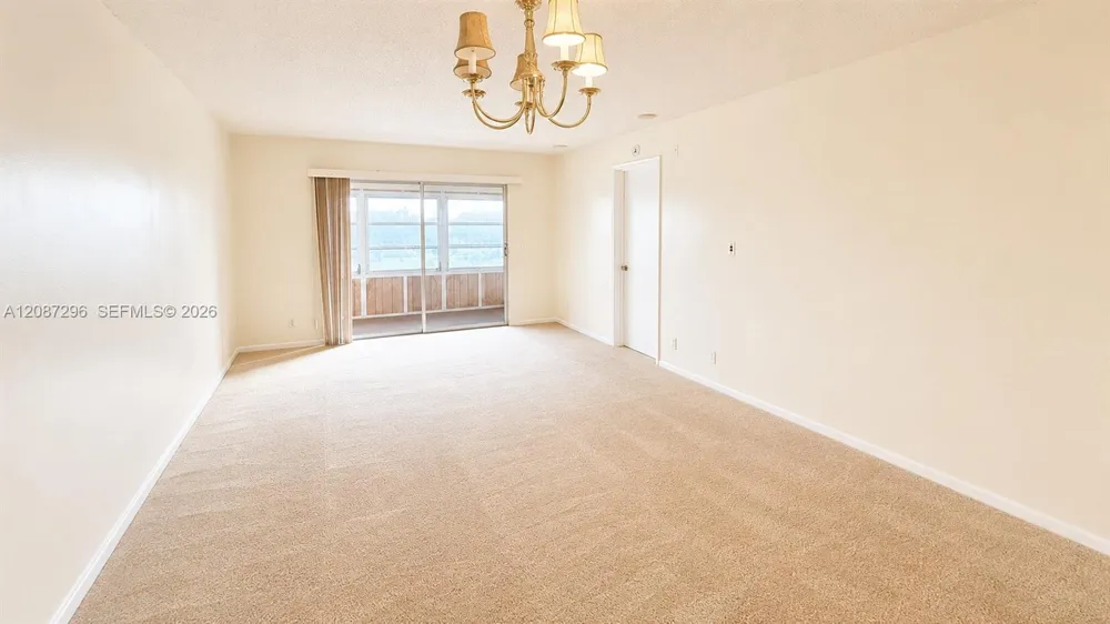 12900 SW 13th St #413E Pembroke Pines, FL 33027