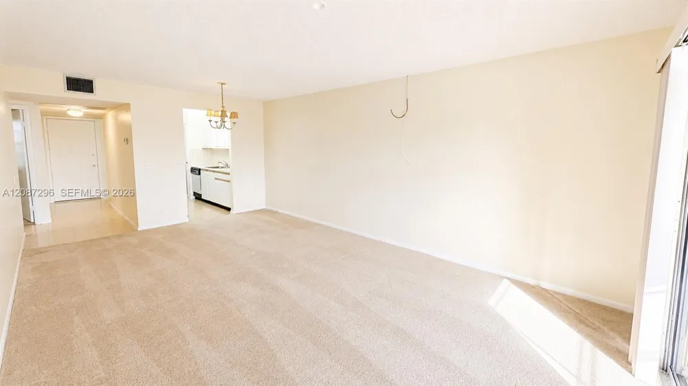 12900 SW 13th St #413E Pembroke Pines, FL 33027