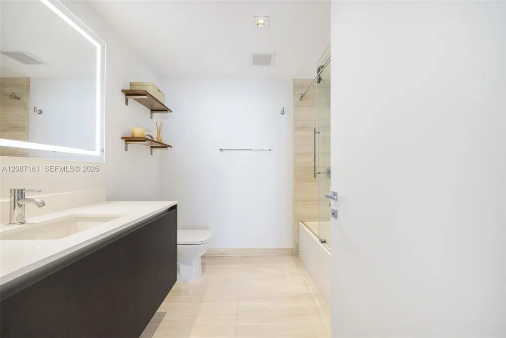 1451 Brickell Ave #1901 Miami, FL 33131