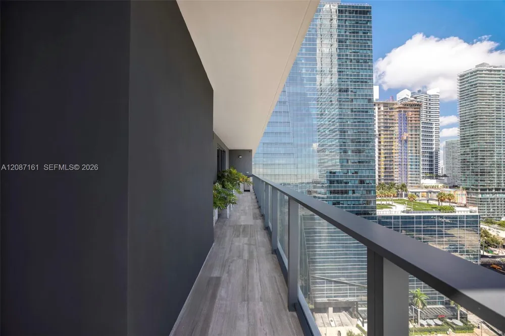 1451 Brickell Ave #1901 Miami, FL 33131