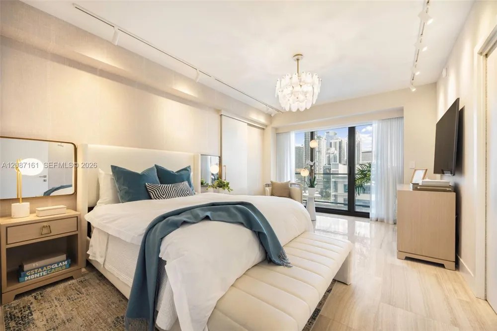 1451 Brickell Ave #1901 Miami, FL 33131